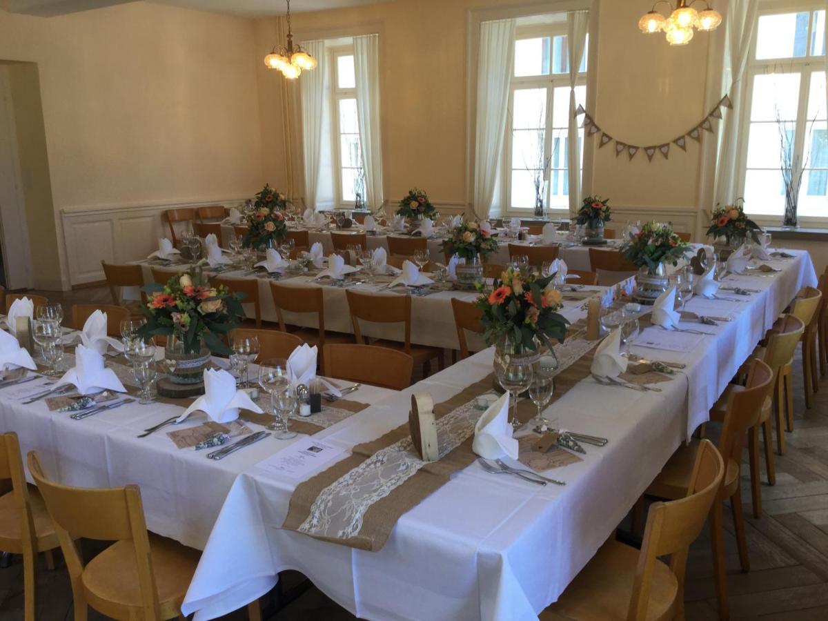Hotel Restaurant Raben Linthal Bagian luar foto