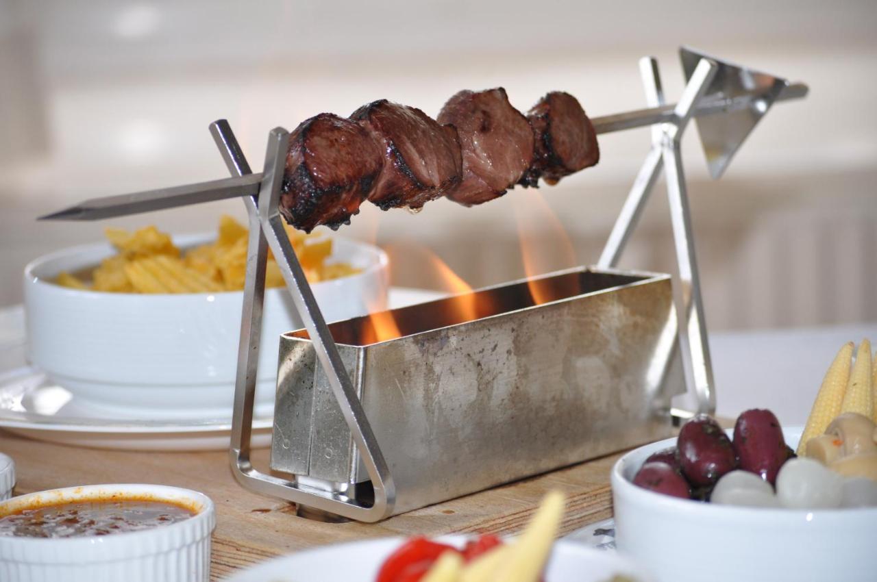 Hotel Restaurant Raben Linthal Bagian luar foto